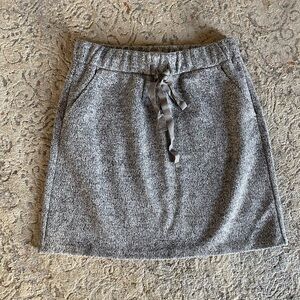 LOFT Gray Knit Skirt